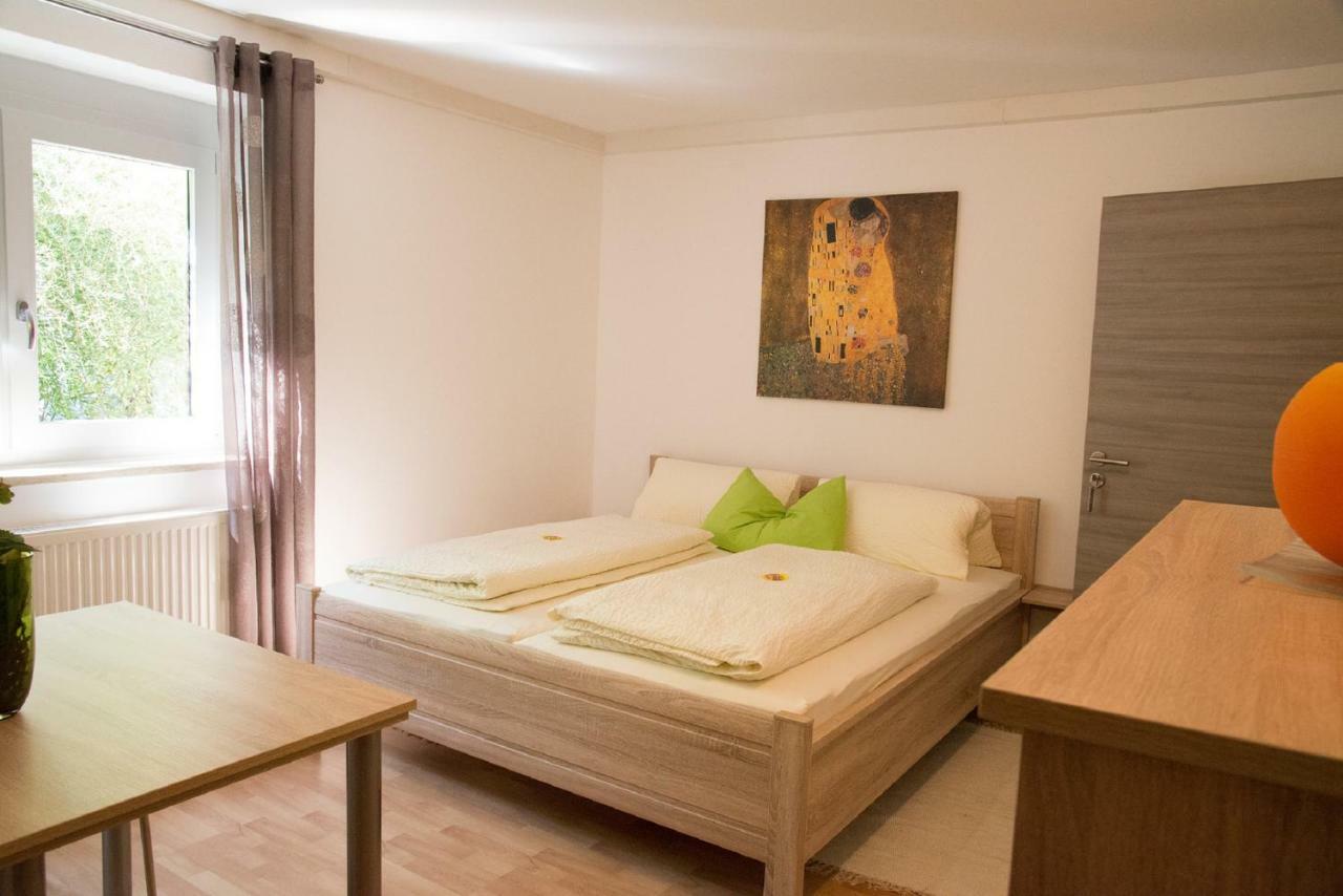 Pension Jederzeit Wallersdorf Екстериор снимка